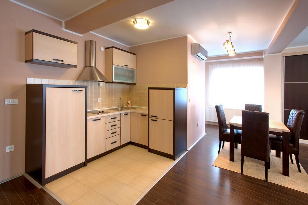 Guesthouse Vitez Vranje Buitenkant foto